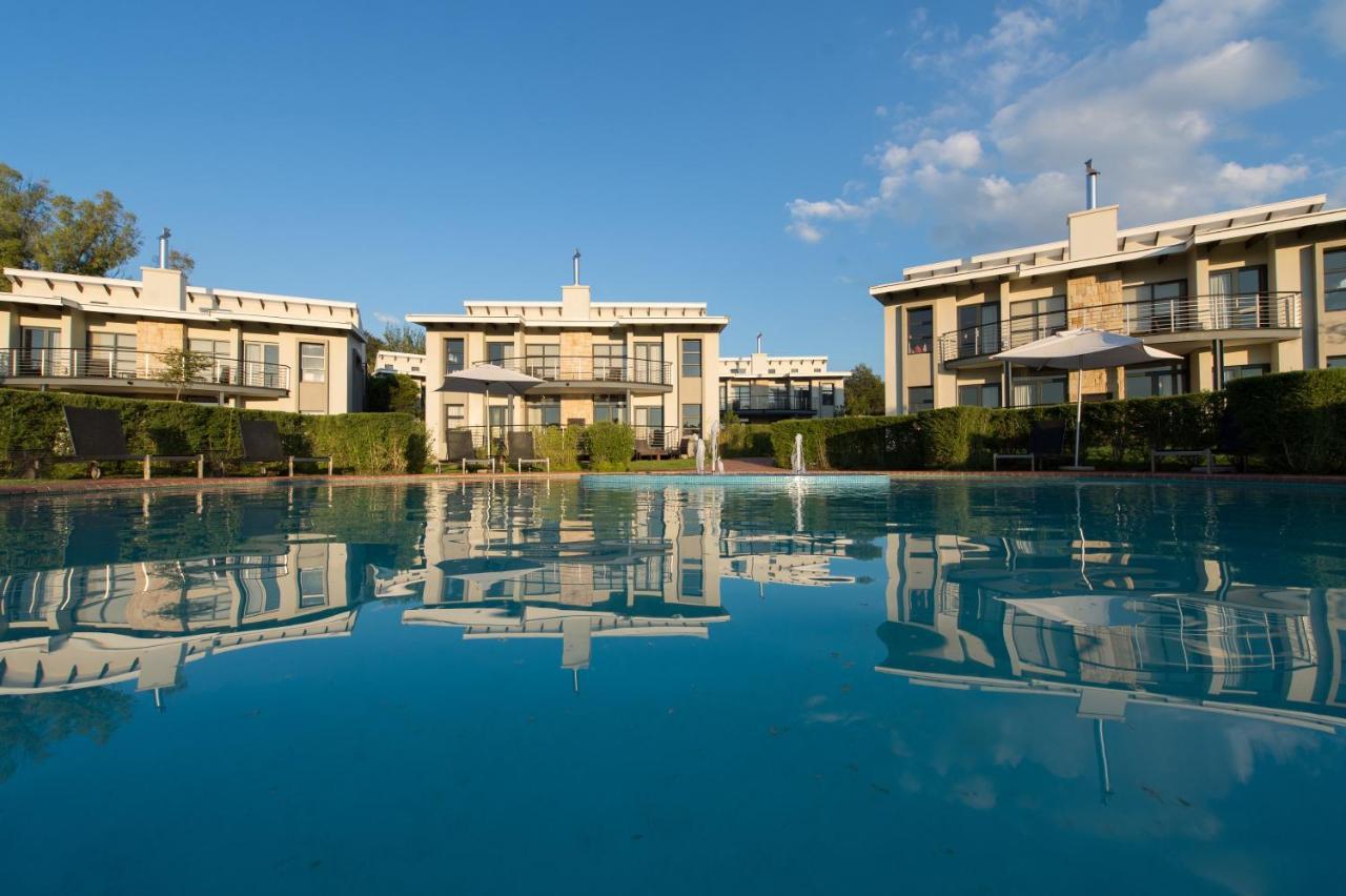 The Fairway Hotel, Spa & Golf Resort Randburg Exterior foto