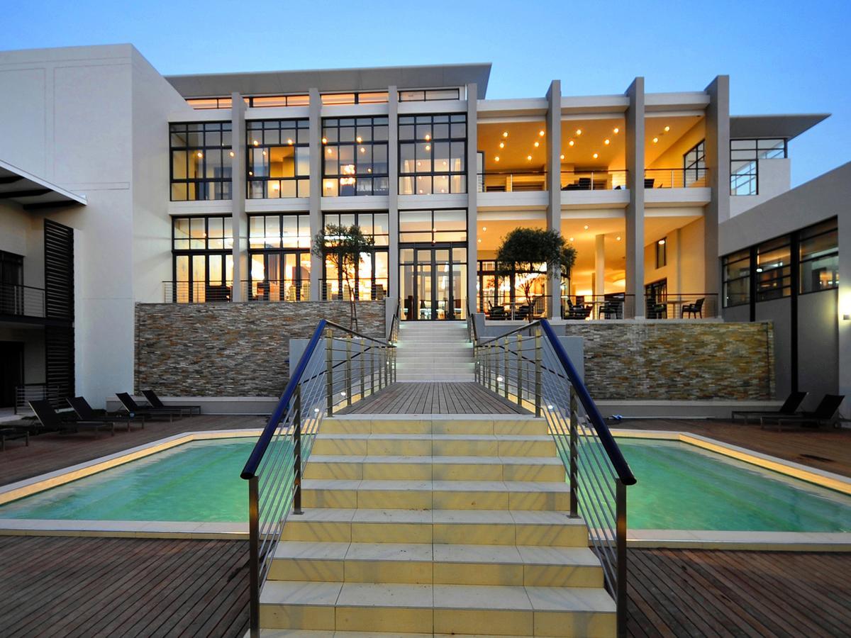 The Fairway Hotel, Spa & Golf Resort Randburg Exterior foto