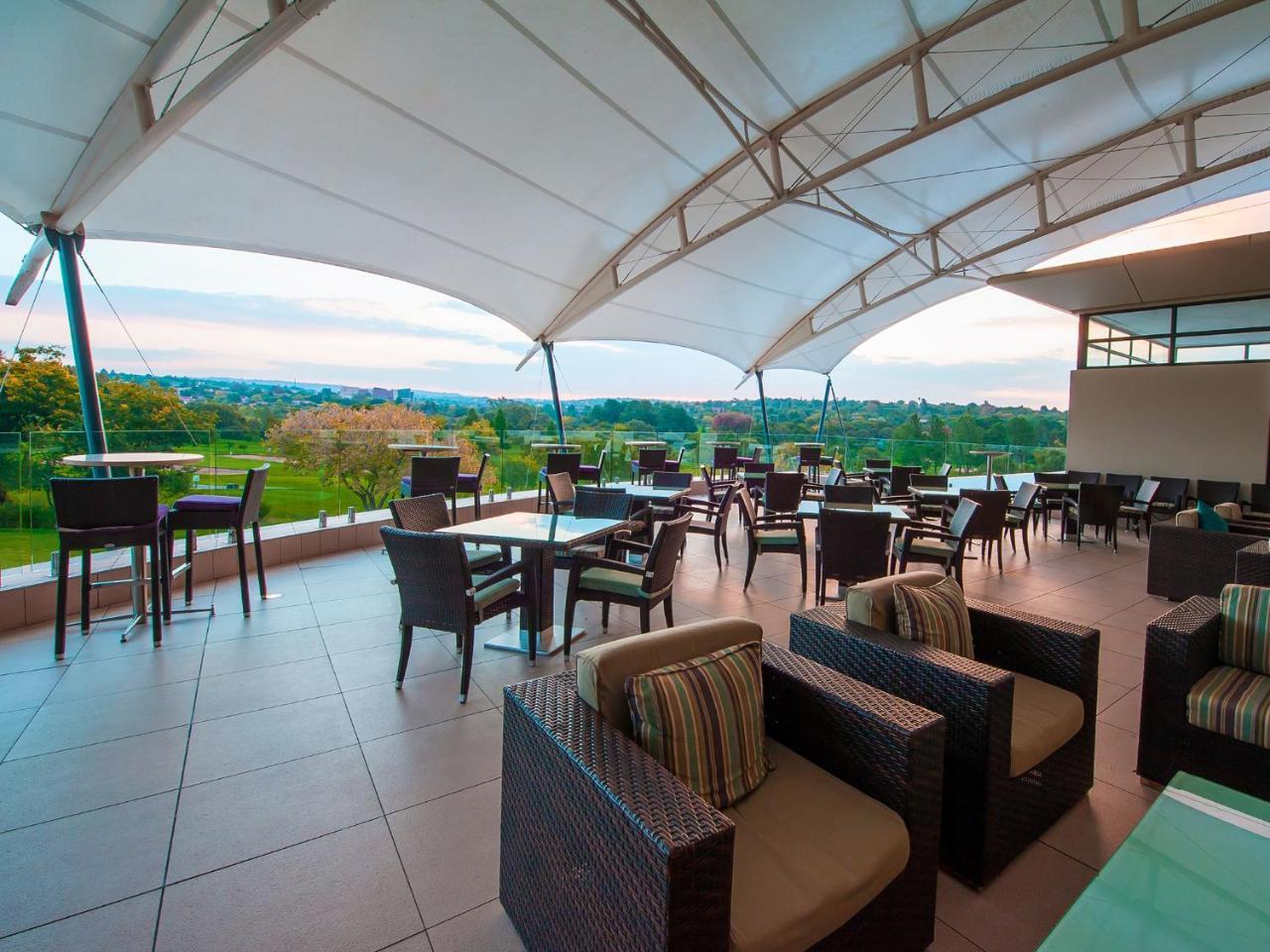 The Fairway Hotel, Spa & Golf Resort Randburg Exterior foto